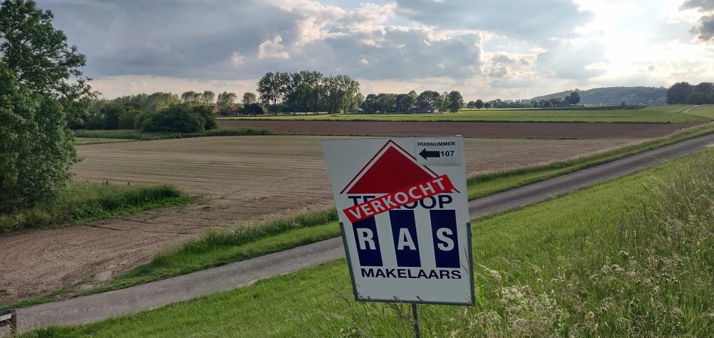 Een verkocht agrarisch bedrijf bij Arnhem